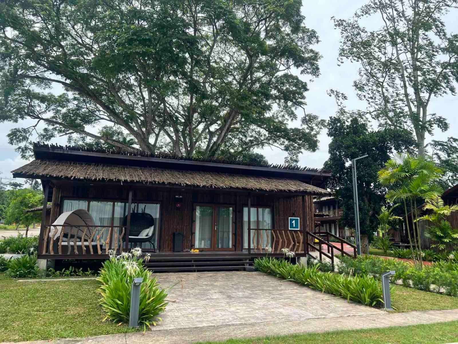 Crusoe Cabins Costa Azalea Samal Exterior foto