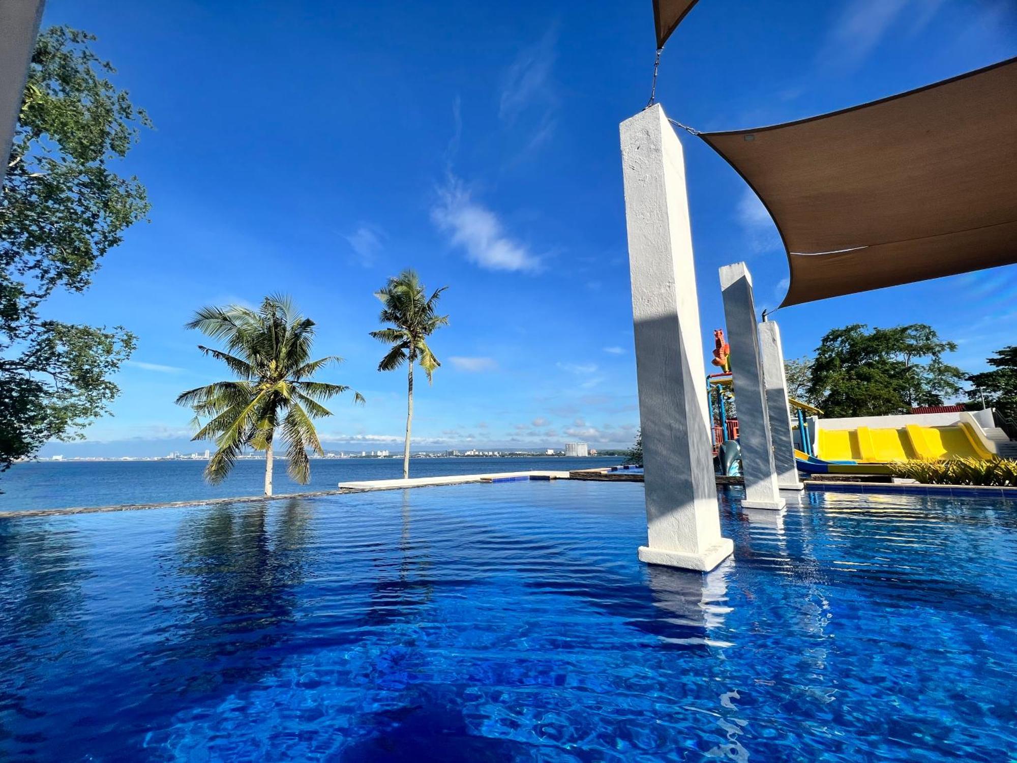 Crusoe Cabins Costa Azalea Samal Exterior foto